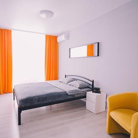 094 Жк Щасливий Нова Та Сучасна Квартира Kyiv Exterior photo