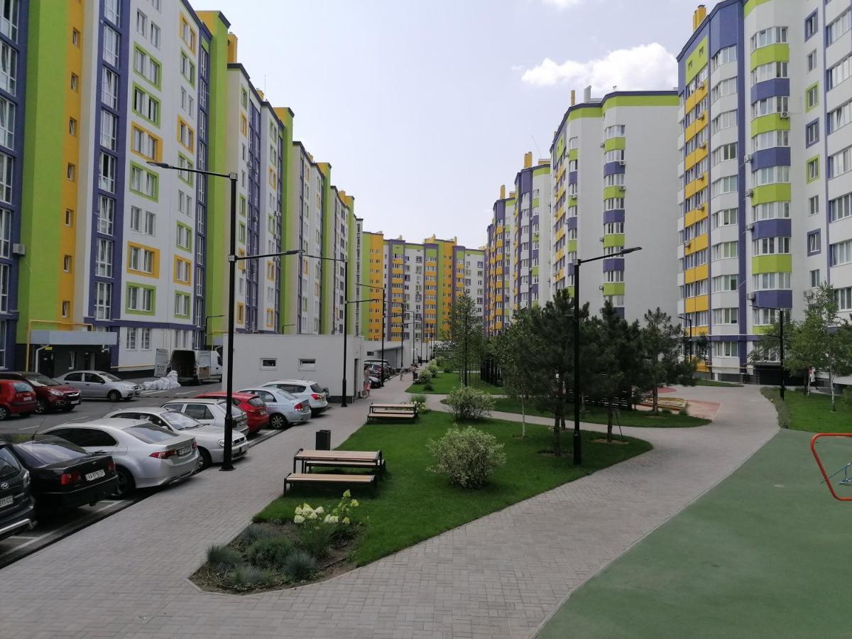 094 Жк Щасливий Нова Та Сучасна Квартира Kyiv Exterior photo